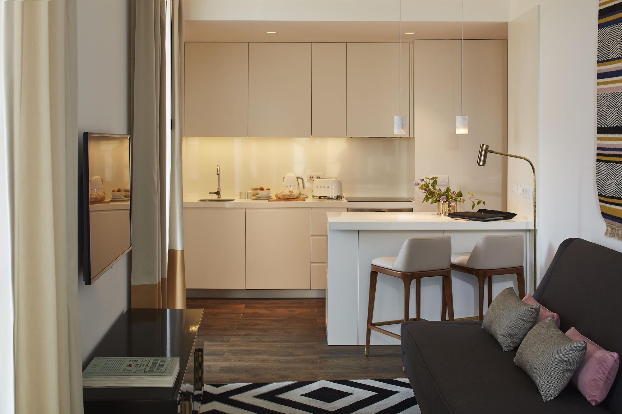 The Lumiares Hotel & Spa - Small Luxury Hotels Of The World Lisbona Esterno foto A kitchen in a typical apartment