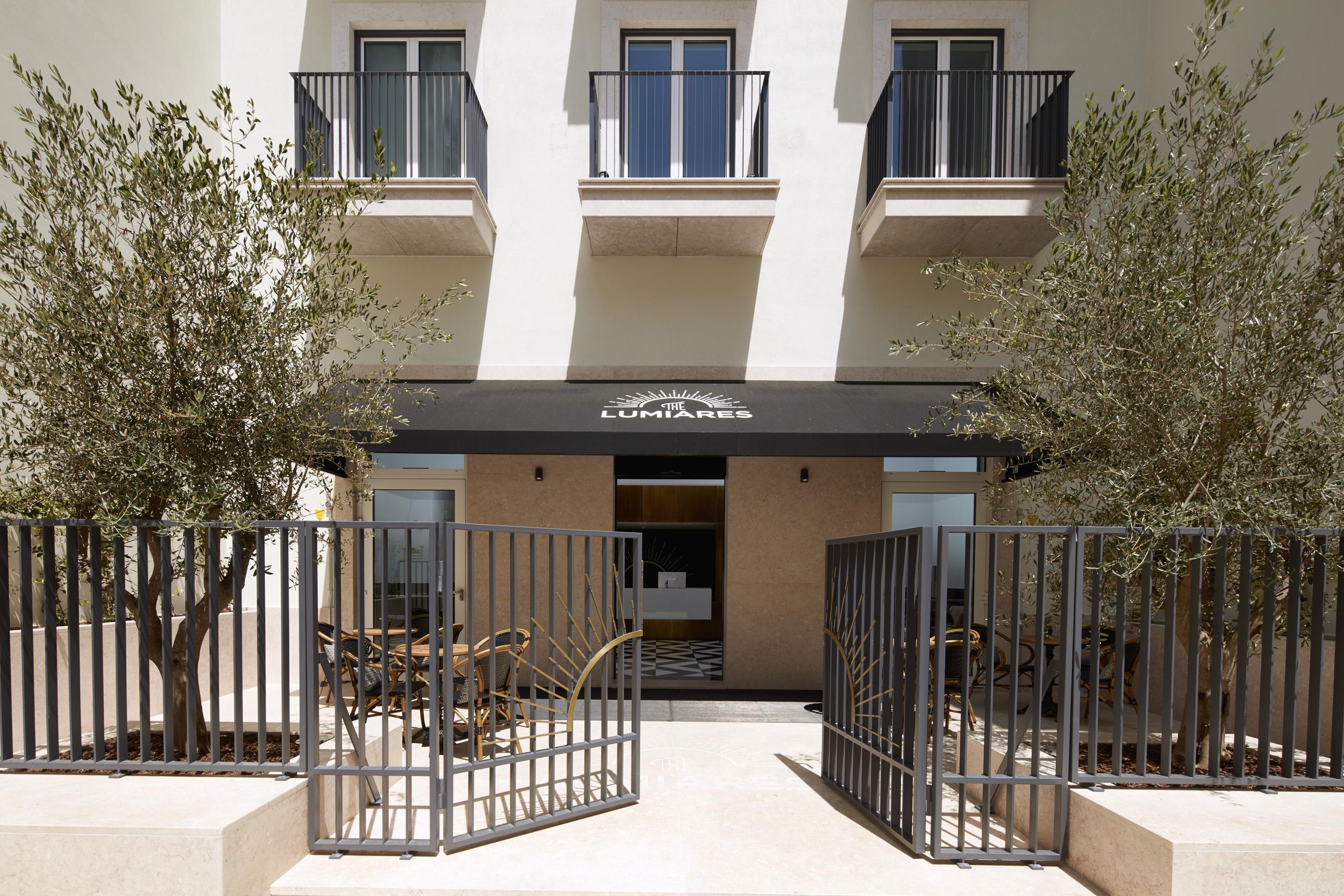 The Lumiares Hotel & Spa - Small Luxury Hotels Of The World Lisbona Esterno foto The entrance of the hotel