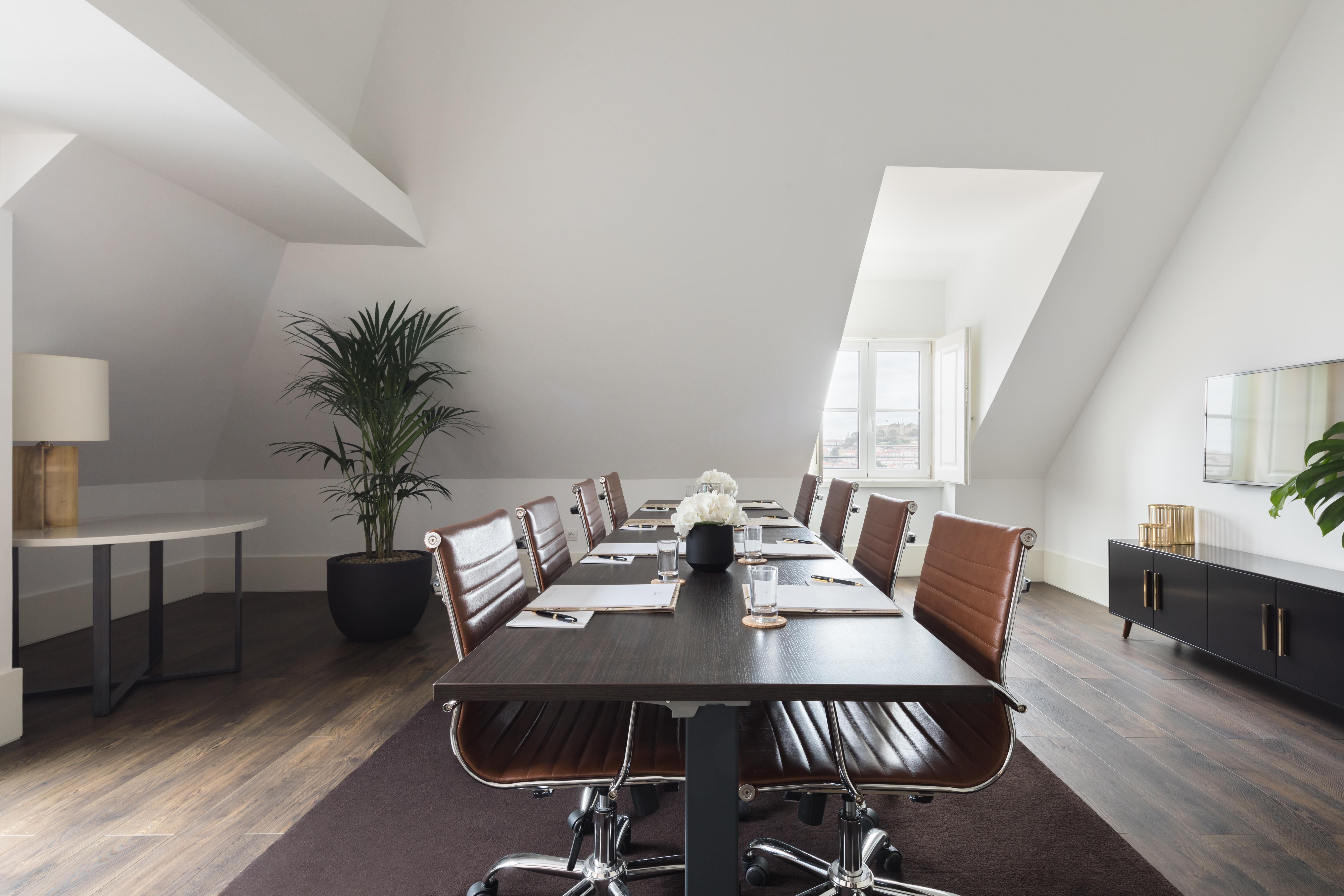 The Lumiares Hotel & Spa - Small Luxury Hotels Of The World Lisbona Esterno foto The boardroom at the German headquarters of the Boston Consulting Group