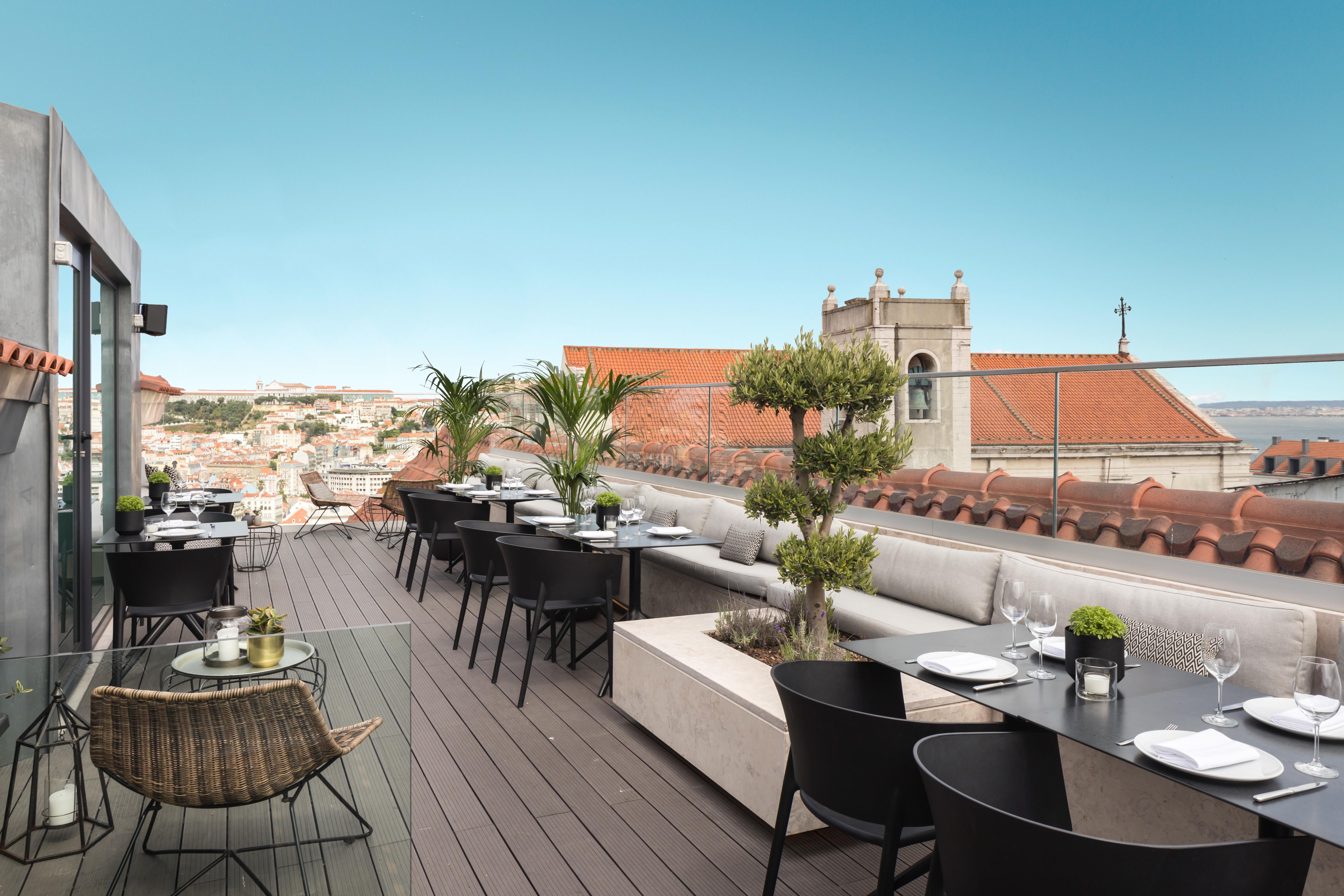 The Lumiares Hotel & Spa - Small Luxury Hotels Of The World Lisbona Esterno foto The Terrace at the Hotel Hesperia Madrid