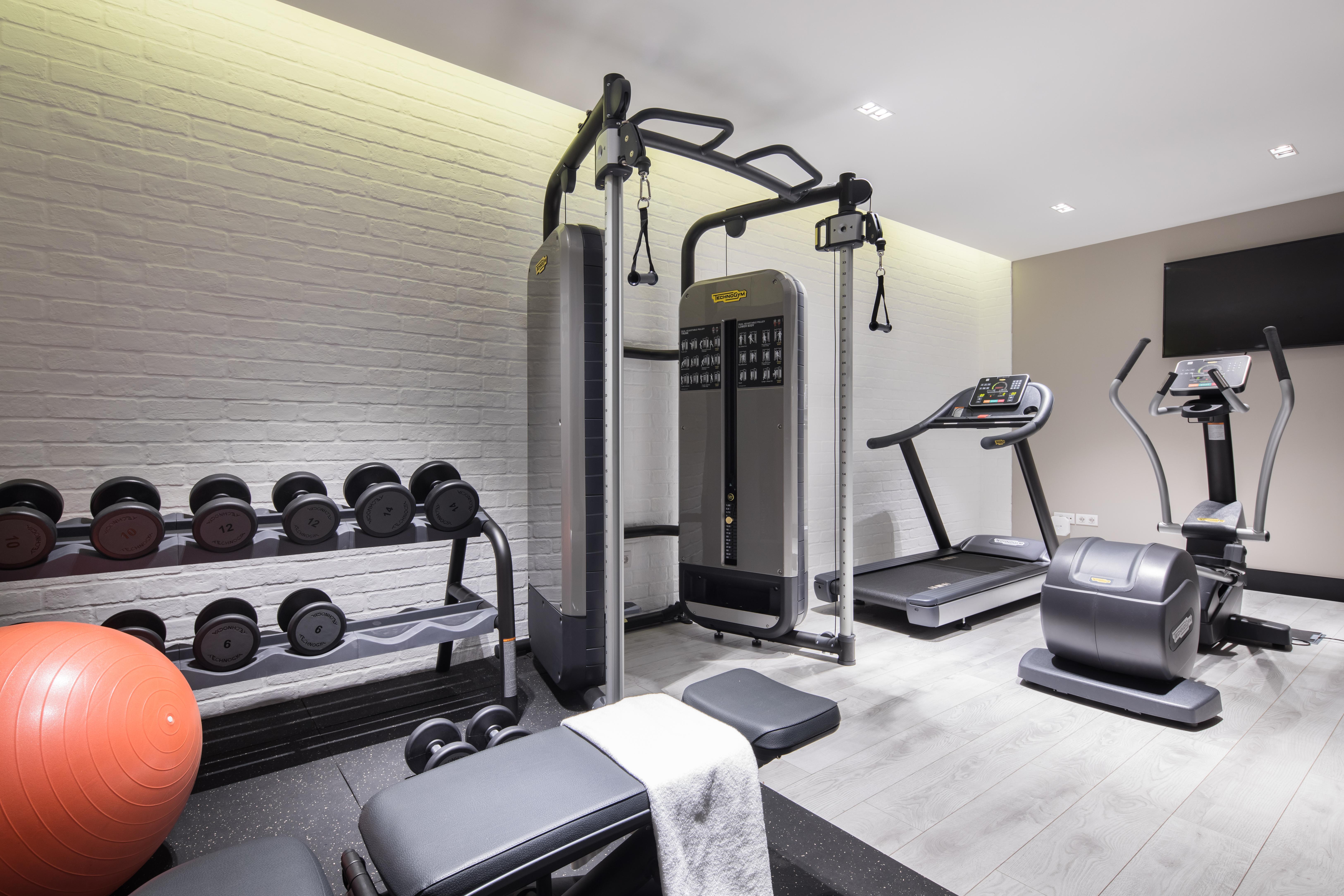 The Lumiares Hotel & Spa - Small Luxury Hotels Of The World Lisbona Esterno foto The gym at the hotel