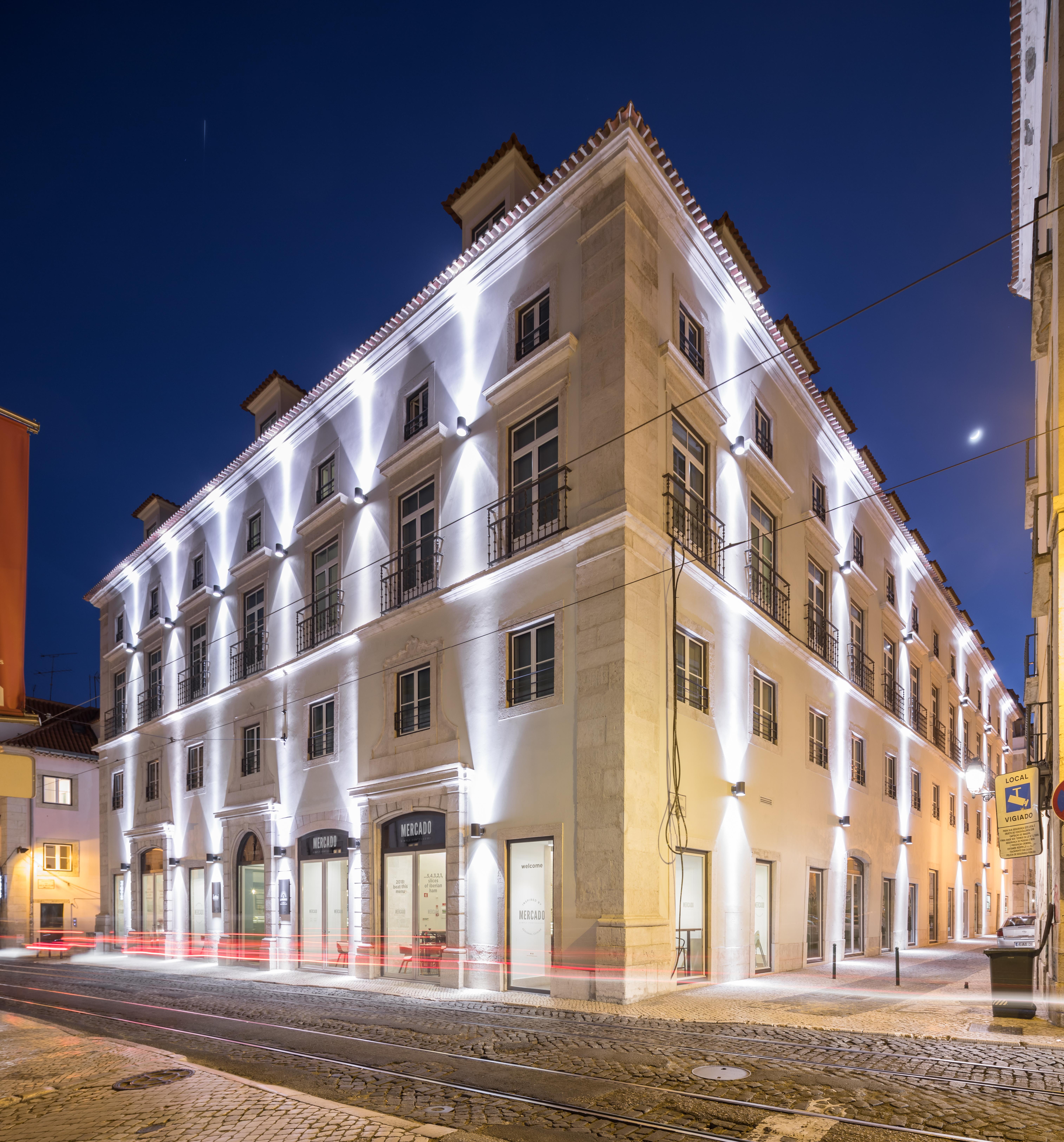 The Lumiares Hotel & Spa - Small Luxury Hotels Of The World Lisbona Esterno foto The building of the University of Novi Sad